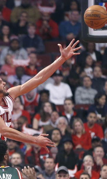 Bucks drop Game 2 in Chicago, series moves to Milwaukee